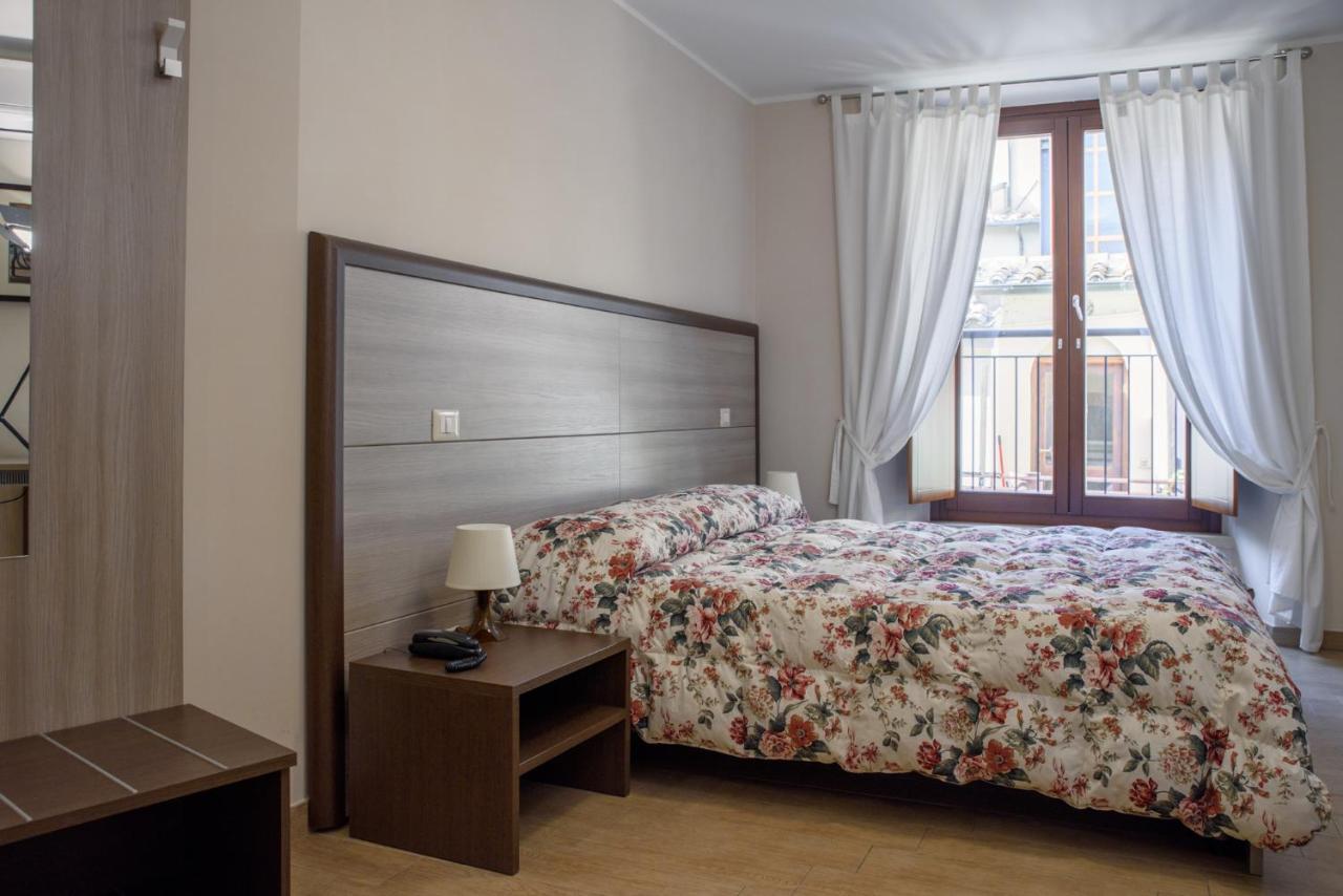 Flora Hotel Тоди Экстерьер фото