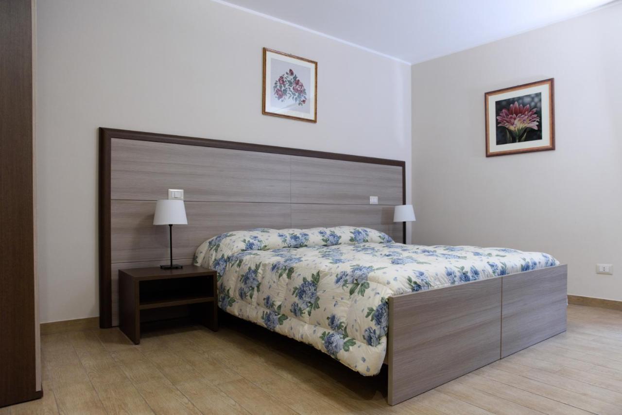 Flora Hotel Тоди Экстерьер фото