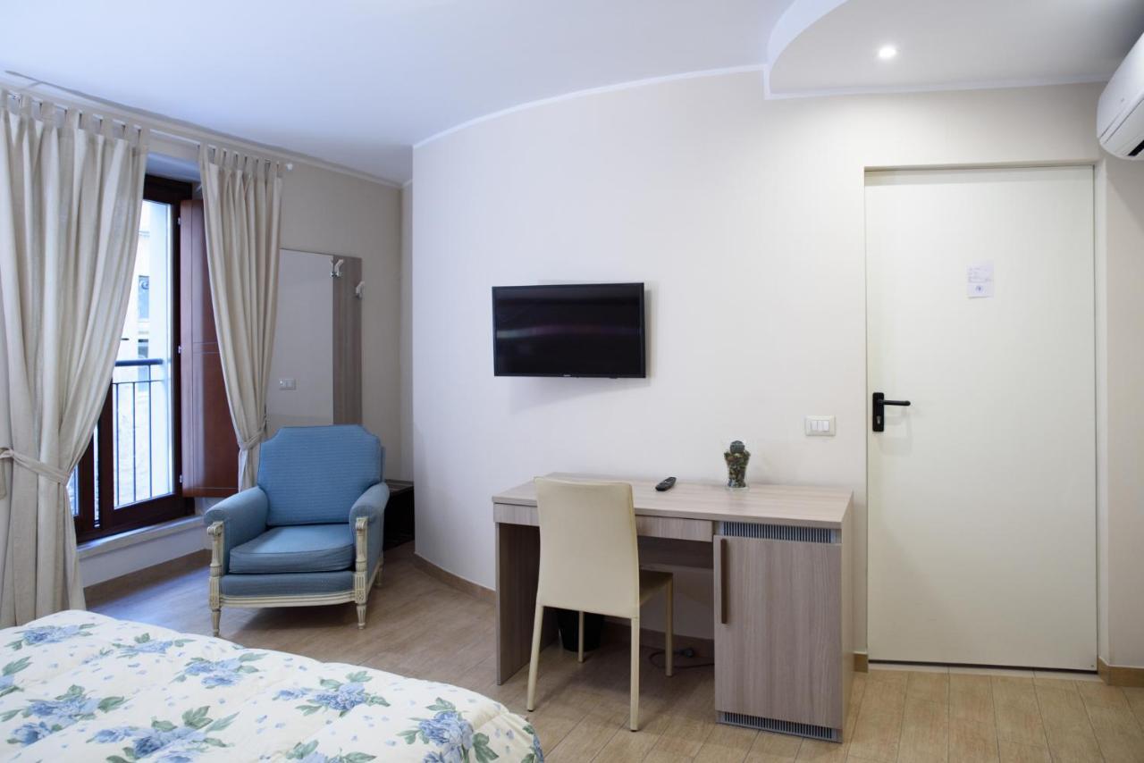 Flora Hotel Тоди Экстерьер фото