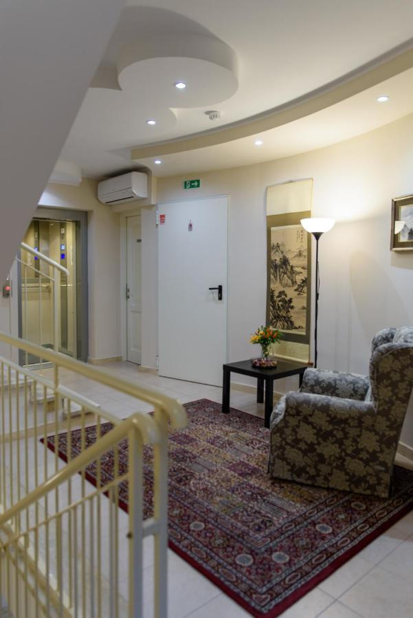 Flora Hotel Тоди Экстерьер фото