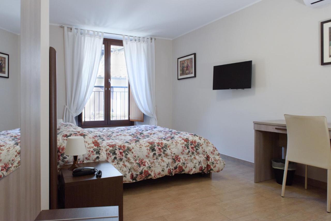 Flora Hotel Тоди Экстерьер фото