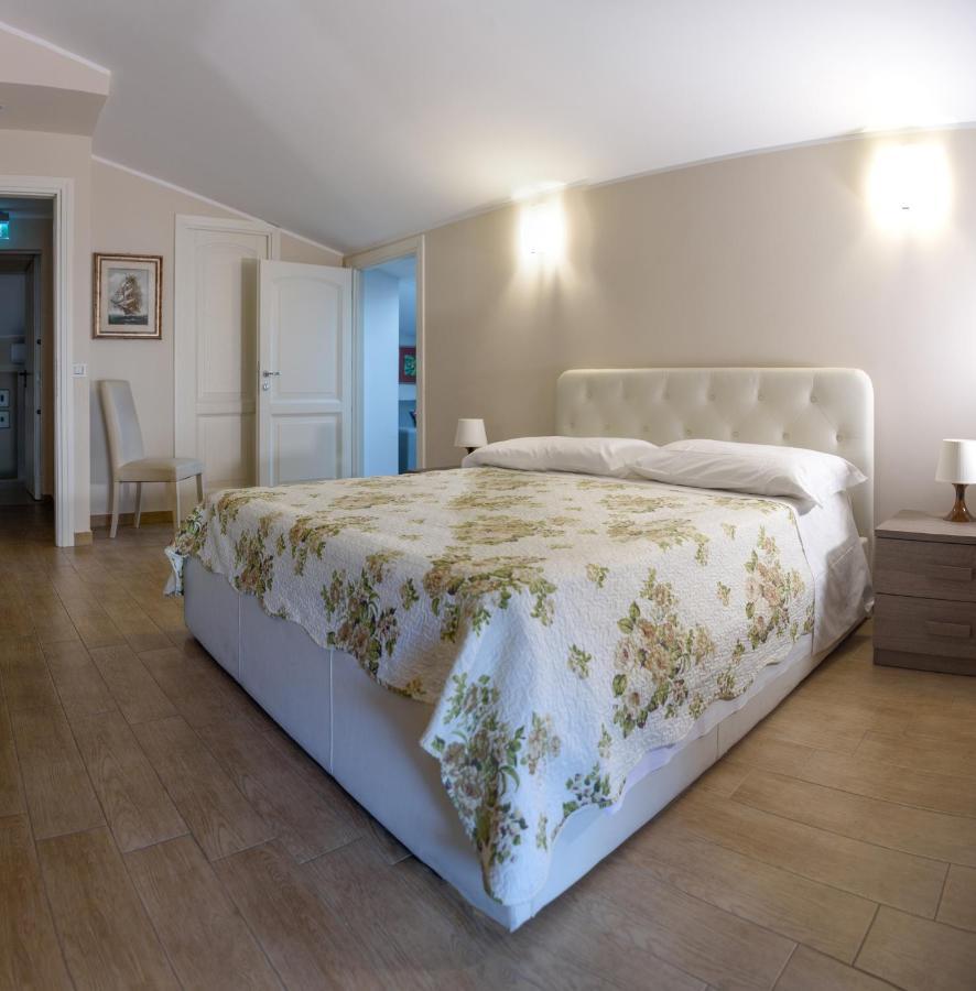 Flora Hotel Тоди Экстерьер фото